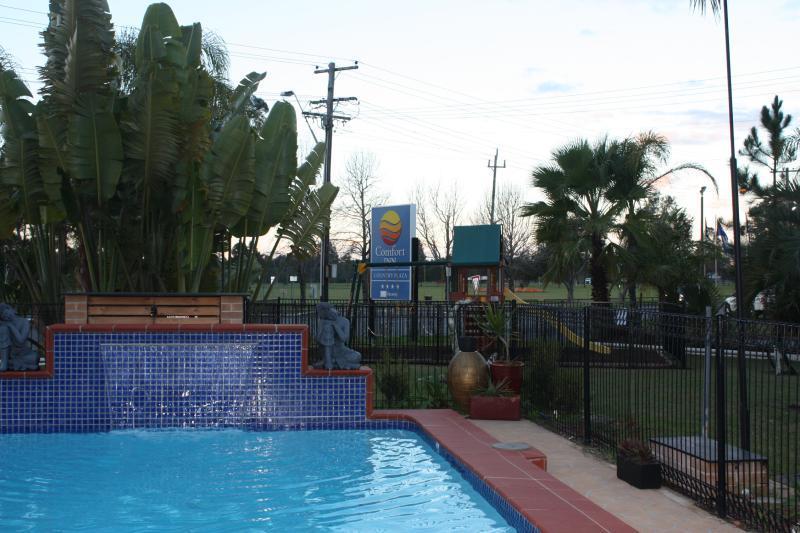 Country Plaza Motel Taree Eksteriør billede